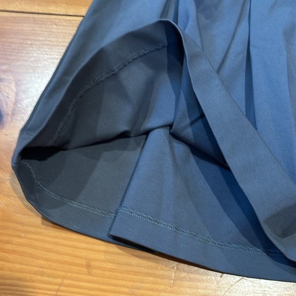 GARNET HILL 6 Gray Pleated Ponte Skirt - Picture 2 of 7